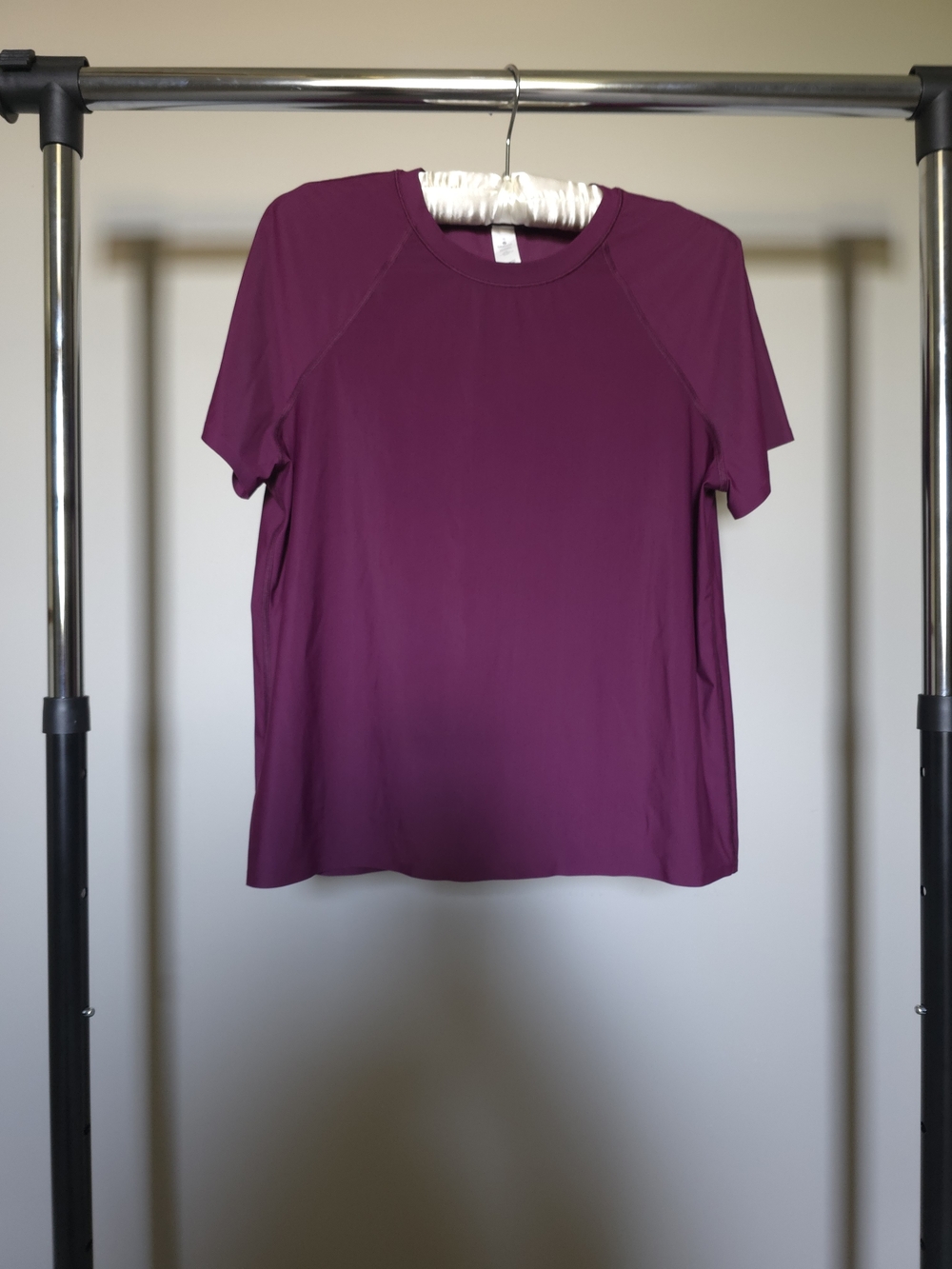 Lululemon Sun Shelter Short Sleeve Rash Guard
